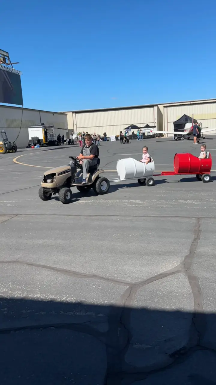 Video of the barrel train pulling kids at the airshow